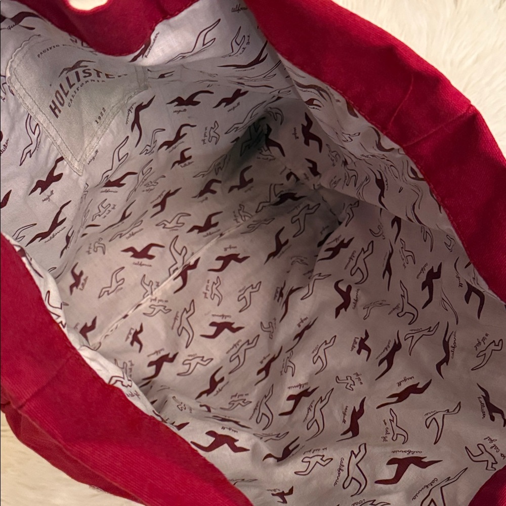 Hollister Canvas Tote - Picture 4 of 9